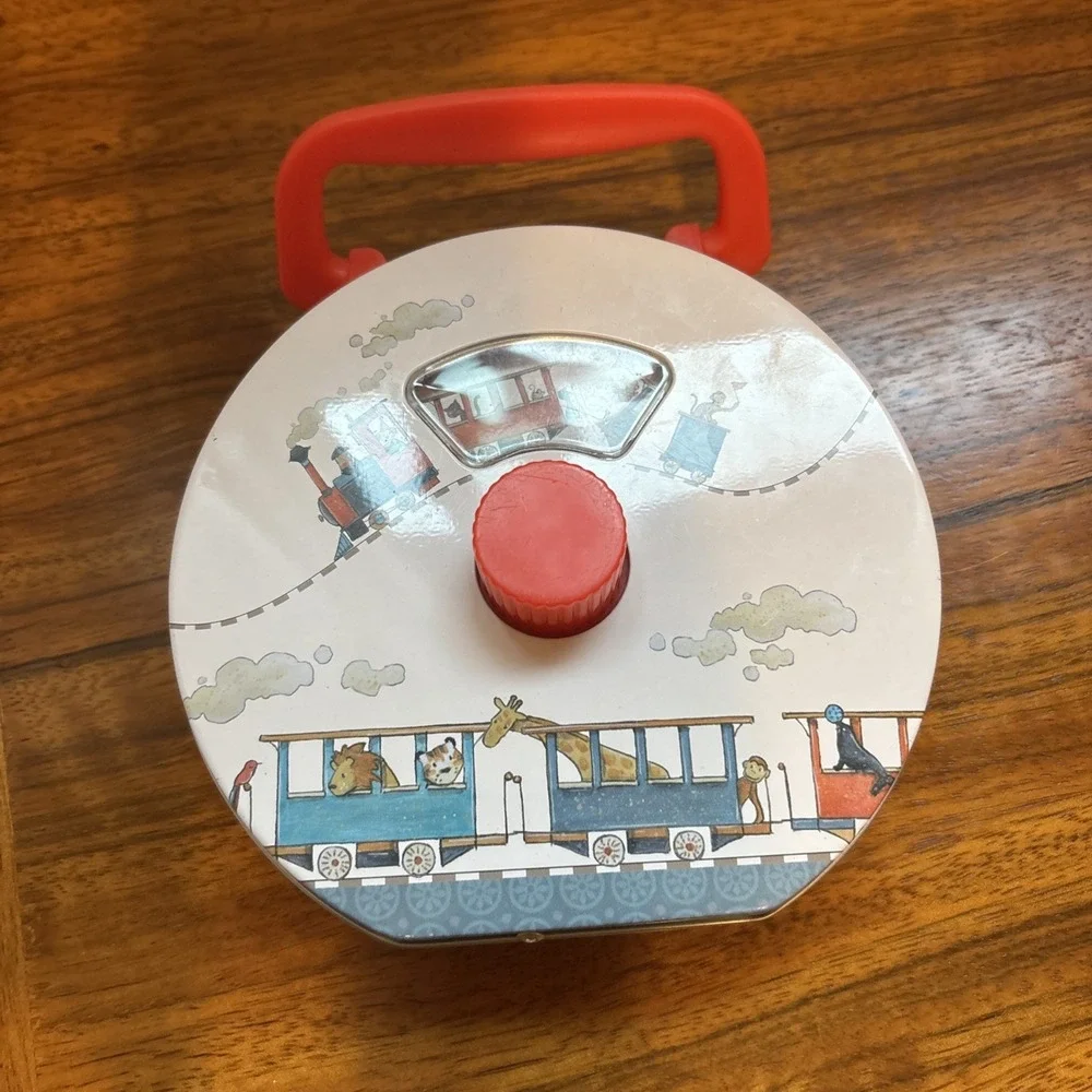 Egmont Musical Tin Radio Train Plays How Much Is That Doggie In The Window